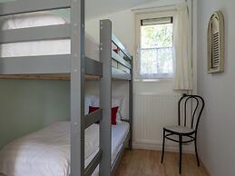 Detached Holiday Bungalow With Garden