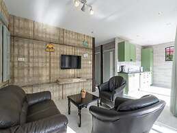 Detached Holiday Bungalow With Garden