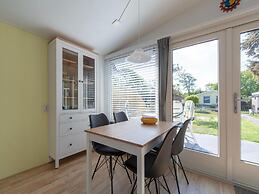 Detached Holiday Bungalow With Garden