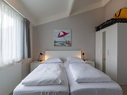 Lovely Holiday Apartment for 4 People