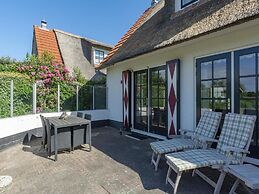 Beautiful Detached Holiday Villa Garden