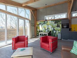 Cozy Holiday Home With Garden