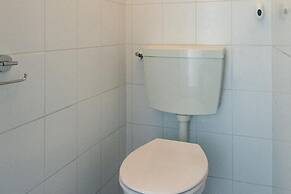 Cozy Holiday Home With Garden