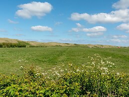 Cozy Holiday Home With Garden