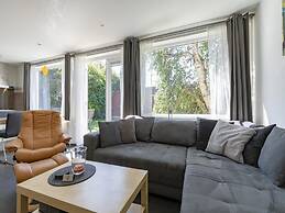 Cozy Holiday Home With Garden