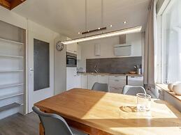 Cozy Holiday Home With Garden