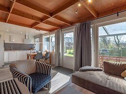 Cozy Holiday Home With Garden