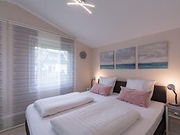 Cozy Holiday Home With Garden