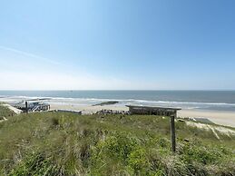 Cozy Holiday Home With Garden