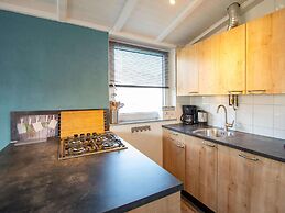 Cozy Holiday Home With Garden