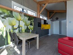 Cozy Holiday Home With Garden