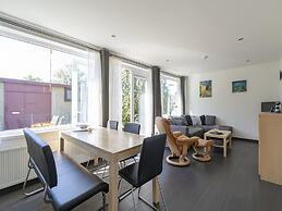 Cozy Holiday Home With Garden