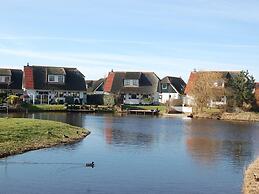 Cozy Holiday Home With Garden