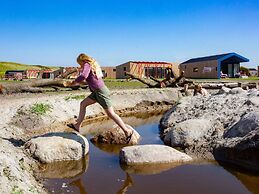 Cozy Holiday Home With Garden