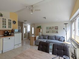 Cozy Holiday Home With Garden