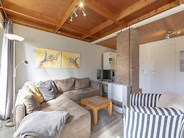 Cozy Holiday Home With Garden