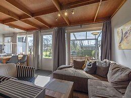 Cozy Holiday Home With Garden