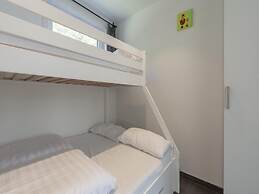 Cozy Holiday Home With Garden