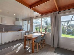 Cozy Holiday Home With Garden