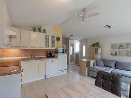 Cozy Holiday Home With Garden