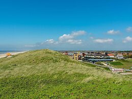 Cozy Holiday Home With Garden