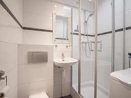 Cozy Holiday Home With Garden