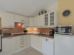 Cozy Holiday Home With Garden