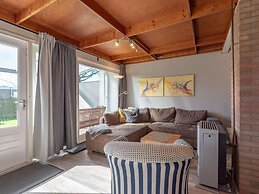 Cozy Holiday Home With Garden