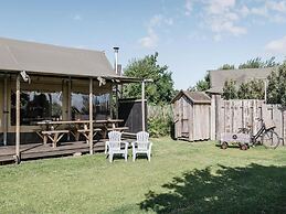 Tent Lodge With Comfort