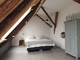 Tent Lodge With Comfort