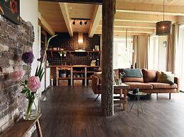 Tent Lodge With Comfort