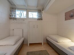 Comfortable Holiday Home in Sint Maartenszee