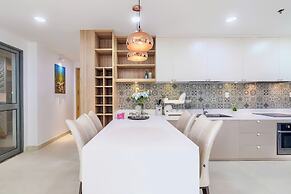 Modern Apartment - Garden Gate