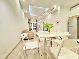 Modern Apartment - Garden Gate