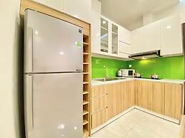 Modern Apartment - Garden Gate