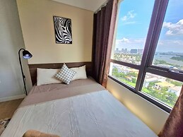 RAINBOW Sky Center TSN Airport