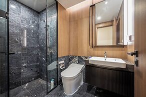 Lumiere Riverside - Luxury Condo District 2