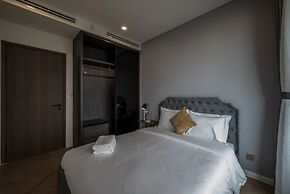 Lumiere Riverside - Luxury Condo District 2