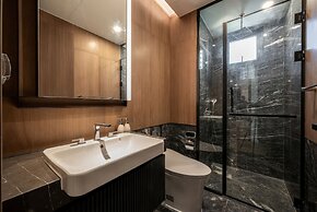 Lumiere Riverside - Luxury Condo District 2