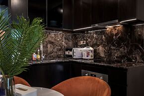 Lumiere Riverside - Luxury Condo District 2