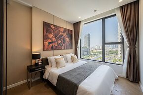 Lumiere Riverside - Luxury Condo District 2