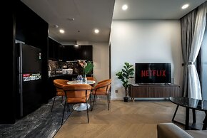 Lumiere Riverside - Luxury Condo District 2