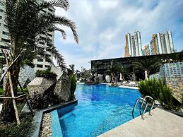 Lumiere Riverside - Luxury Condo District 2