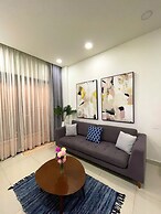 The Sun Avenue - Lalaland & Chill Sky Pool