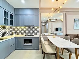 The Sun Avenue - Lalaland & Chill Sky Pool