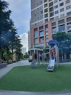 The Sun Avenue - Lalaland & Chill Sky Pool