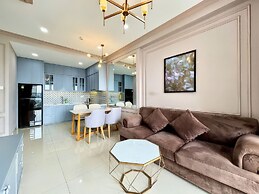 The Sun Avenue - Lalaland & Chill Sky Pool