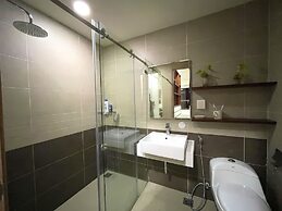 The Sun Avenue - Lalaland & Chill Sky Pool