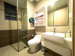 The Sun Avenue - Lalaland & Chill Sky Pool