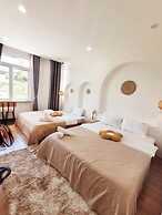 Gin House DL - by Bay Luxury